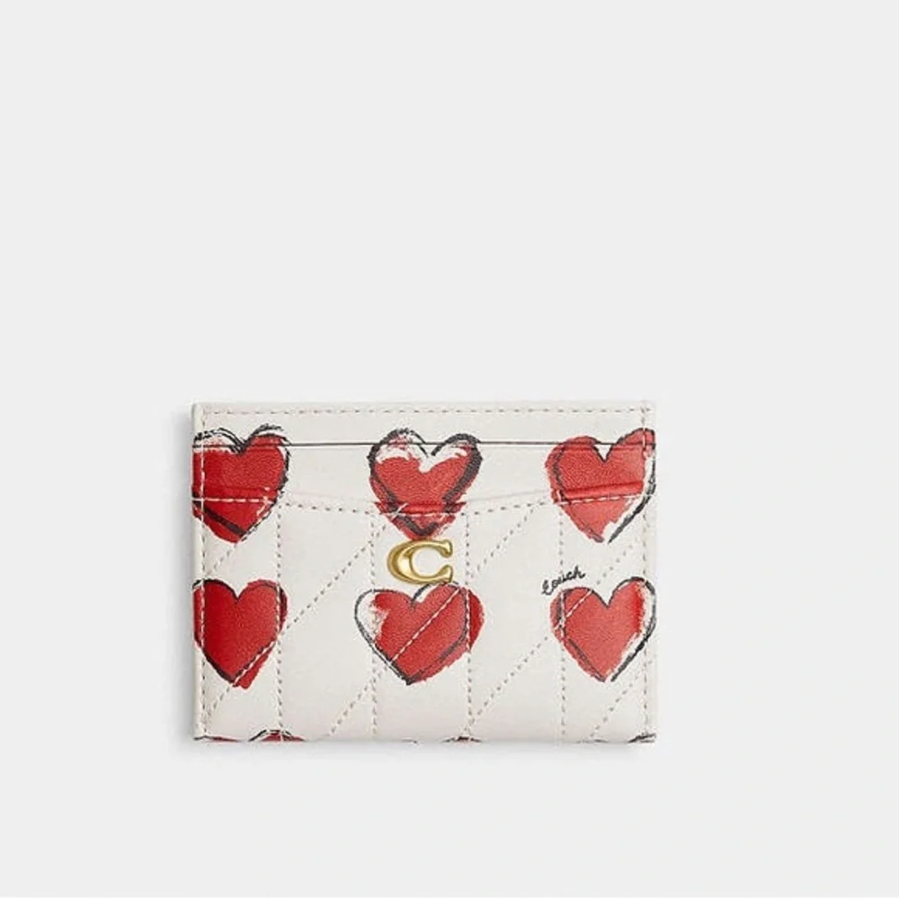 Coach Essential Card Case With Quilting And Heart Print